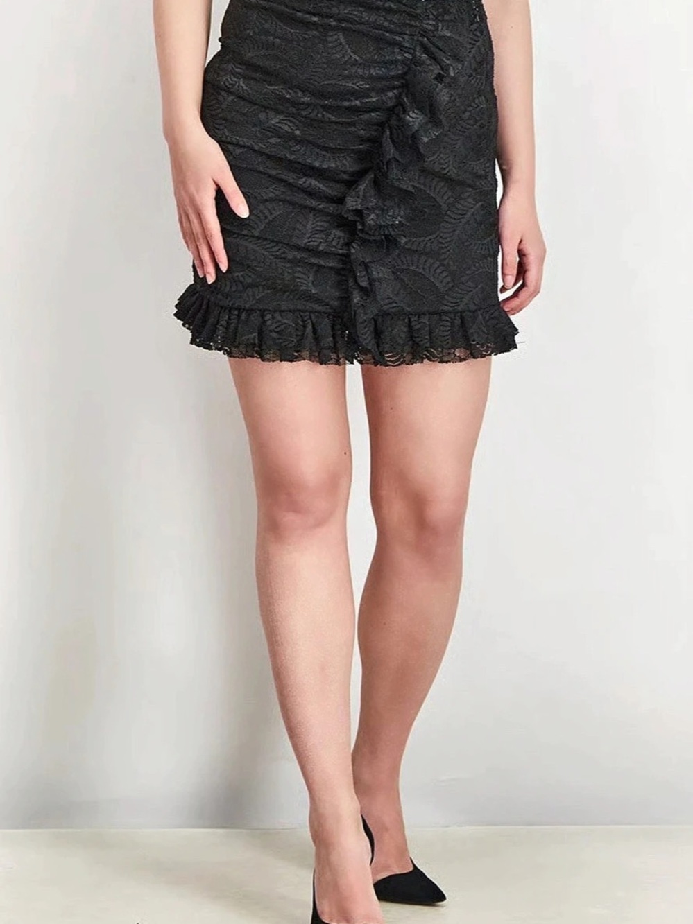 Avec Les Filles Lace-Overlay Mini Skirt Black Abstract Ruffle Medium